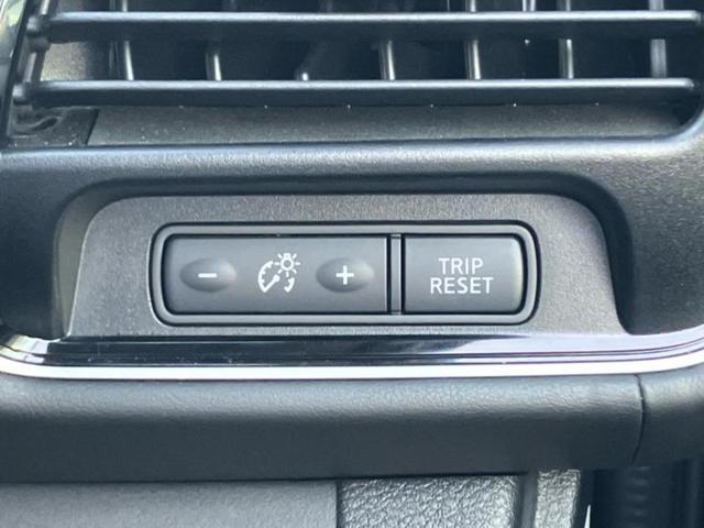 セレナ ハイウェイスターG 新品タイヤ/保証書/純正 9インチ メモリーナビ/フリップダウンモニター 純正 11インチ/インテリジェントルームミラー/エマージェンシーブレーキ/両側電動スライドドア/アラウンドビューモニター(16枚目)