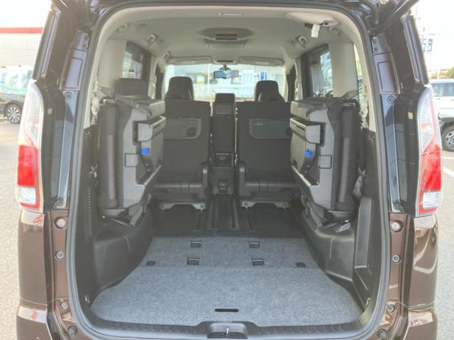 セレナ ハイウェイスターG 新品タイヤ/保証書/純正 9インチ メモリーナビ/フリップダウンモニター 純正 11インチ/インテリジェントルームミラー/エマージェンシーブレーキ/両側電動スライドドア/アラウンドビューモニター(19枚目)