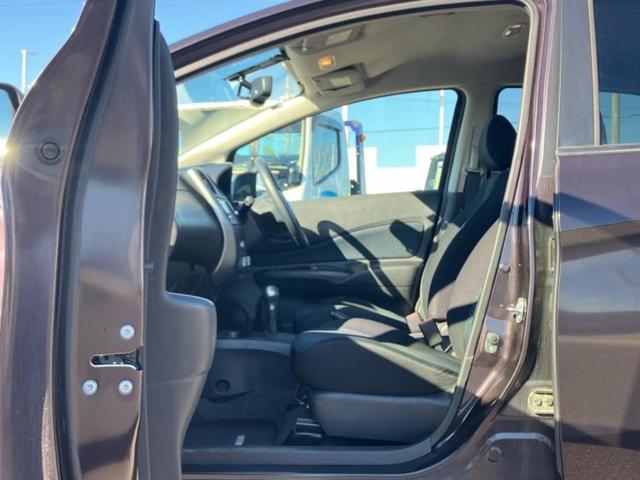 ノート X DIG-S 純正 SDナビ/ETC/EBD付ABS/アイドリングストップ/フルセグTV/エアバッグ 運転席/エアバッグ 助手席/パワーウインドウ/キーレスエントリー/パワーステアリング/盗難防止システム(6枚目)