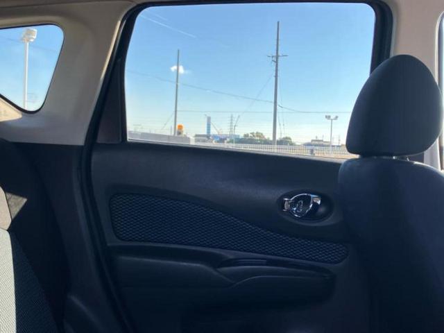 ノート X DIG-S 純正 SDナビ/ETC/EBD付ABS/アイドリングストップ/フルセグTV/エアバッグ 運転席/エアバッグ 助手席/パワーウインドウ/キーレスエントリー/パワーステアリング/盗難防止システム(21枚目)