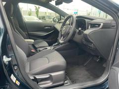 「この車の写真をもっと見たい」「状態が気になる」「この装備はついている？」どんな小さな疑問でもお気軽にお問い合わせください！ 4