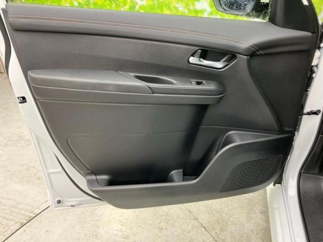 セレナ ハイウェイスターＶ　保証書／ディスプレイオーディオ１２．３インチ／フリップダウンモニター　純正　１１インチ／インテリジェントルームミラー／エマージェンシーブレーキ／両側電動スライドドア／アラウンドビューモニター　禁煙車（22枚目）