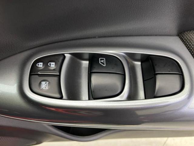 ジューク １５ＲＸアーバンセレクション　保証書／純正　ＳＤナビ／ヘッドランプ　ＨＩＤ／ＥＴＣ／ＥＢＤ付ＡＢＳ／フルセグＴＶ／エアバッグ　運転席／エアバッグ　助手席／アルミホイール　純正　１７インチ／パワーウインドウ／キーレスエントリー（27枚目）
