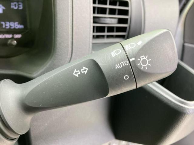 ハイゼットカーゴ 4WDデラックス 新品タイヤ/保証書/スマートアシスト(トヨタ・ダイハツ)/ETC/EBD付ABS/横滑り防止装置/アイドリングストップ/エアバッグ 運転席/エアバッグ 助手席/衝突安全ボディ/パワーウインドウ 4WD(12枚目)