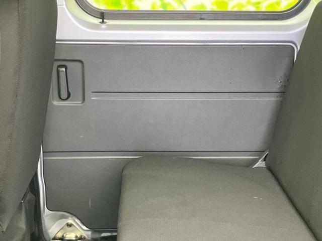 ハイゼットカーゴ 4WDデラックス 新品タイヤ/保証書/スマートアシスト(トヨタ・ダイハツ)/ETC/EBD付ABS/横滑り防止装置/アイドリングストップ/エアバッグ 運転席/エアバッグ 助手席/衝突安全ボディ/パワーウインドウ 4WD(22枚目)