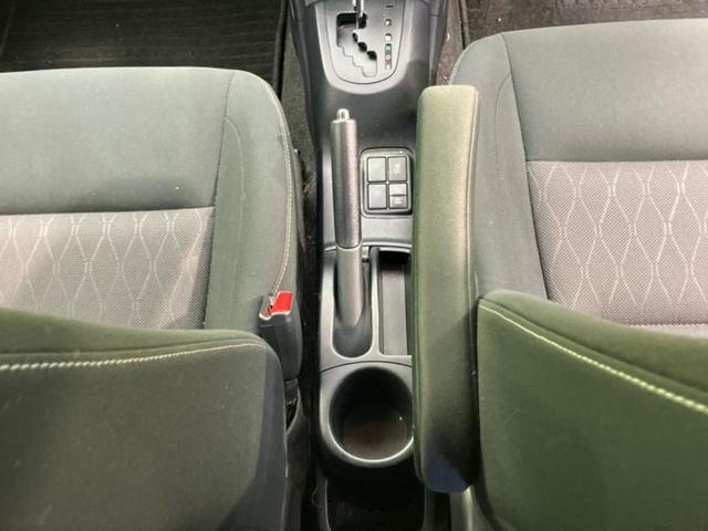 アクア Ｓスタイルブラック　新品タイヤ／保証書／社外　ＳＤナビ／衝突安全装置／車線逸脱防止支援システム／Ｂｌｕｅｔｏｏｔｈ接続／ＥＴＣ／ＥＢＤ付ＡＢＳ／横滑り防止装置／アイドリングストップ／バックモニター／フルセグＴＶ／禁煙車（35枚目）