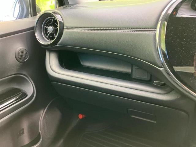 アクア Ｓスタイルブラック　新品タイヤ／保証書／社外　ＳＤナビ／衝突安全装置／車線逸脱防止支援システム／Ｂｌｕｅｔｏｏｔｈ接続／ＥＴＣ／ＥＢＤ付ＡＢＳ／横滑り防止装置／アイドリングストップ／バックモニター／フルセグＴＶ／禁煙車（46枚目）