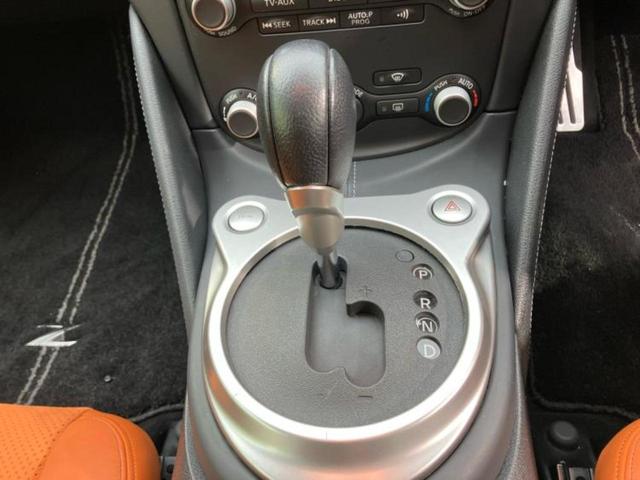 フェアレディＺ バージョンＳＴ　ＢＯＳＥ／純正　ＳＤナビ／シートヒーター／シート　ハーフレザー／Ｂｌｕｅｔｏｏｔｈ接続／ＥＴＣ／ＥＢＤ付ＡＢＳ／横滑り防止装置／バックモニター／フルセグＴＶ／エアバッグ　運転席／エアバッグ　助手席（18枚目）