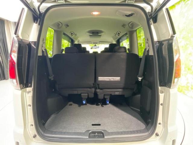 セレナ ハイウェイスターＶセレクション２　純正　９インチ　ＳＤナビ／フリップダウンモニター／エマージェンシーブレーキ／両側電動スライドドア／車線逸脱防止支援システム／プロパイロット／ドライブレコーダー　前後／ヘッドランプ　ＬＥＤ　後席モニター（20枚目）