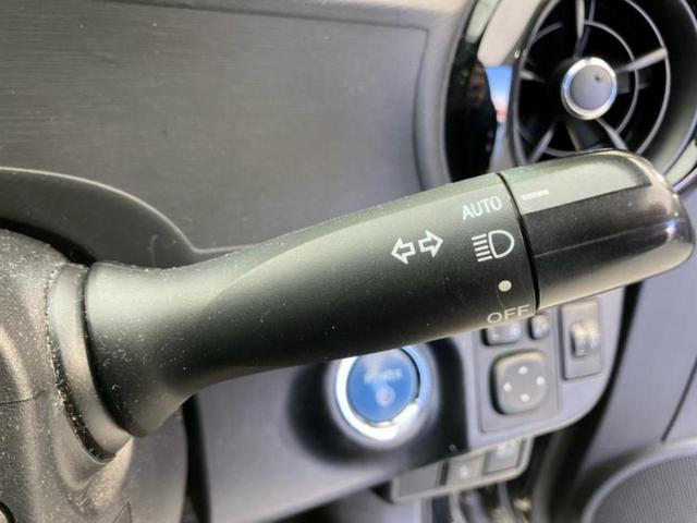 アクア Ｓスタイルブラック　新品タイヤ／保証書／純正　ＳＤナビ／衝突安全装置／車線逸脱防止支援システム／ヘッドランプ　ＬＥＤ／ＥＴＣ／ＥＢＤ付ＡＢＳ／横滑り防止装置／アイドリングストップ／フルセグＴＶ／エアバッグ　運転席　記録簿（17枚目）