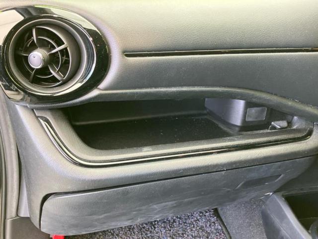 アクア Ｓスタイルブラック　新品タイヤ／保証書／純正　ＳＤナビ／衝突安全装置／車線逸脱防止支援システム／ヘッドランプ　ＬＥＤ／ＥＴＣ／ＥＢＤ付ＡＢＳ／横滑り防止装置／アイドリングストップ／フルセグＴＶ／エアバッグ　運転席　記録簿（38枚目）