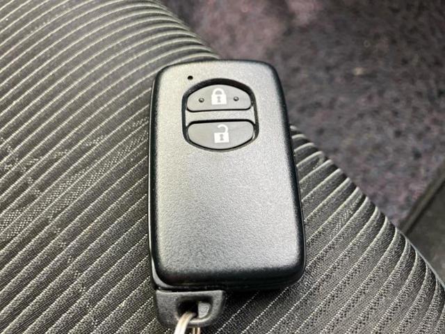 アクア Ｓスタイルブラック　新品タイヤ／保証書／純正　ＳＤナビ／衝突安全装置／車線逸脱防止支援システム／ヘッドランプ　ＬＥＤ／ＥＴＣ／ＥＢＤ付ＡＢＳ／横滑り防止装置／アイドリングストップ／フルセグＴＶ／エアバッグ　運転席　記録簿（44枚目）