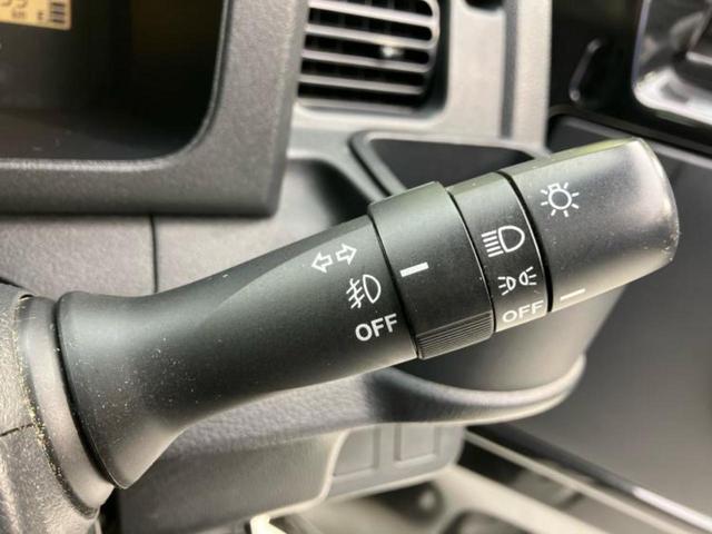 ハイゼットトラック ハイルーフ　新品タイヤ／保証書／ＡＢＳ／エアバッグ　運転席／パワーウインドウ／キーレスエントリー／パワーステアリング／ワンオーナー／マニュアルエアコン／定期点検記録簿／ユーザー買取車／アクセサリーソケット（11枚目）