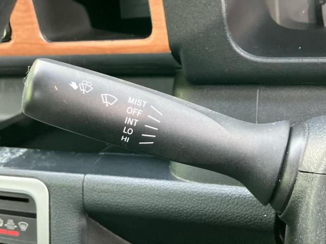 ハイゼットトラック ハイルーフ　新品タイヤ／保証書／ＡＢＳ／エアバッグ　運転席／パワーウインドウ／キーレスエントリー／パワーステアリング／ワンオーナー／マニュアルエアコン／定期点検記録簿／ユーザー買取車／アクセサリーソケット（12枚目）