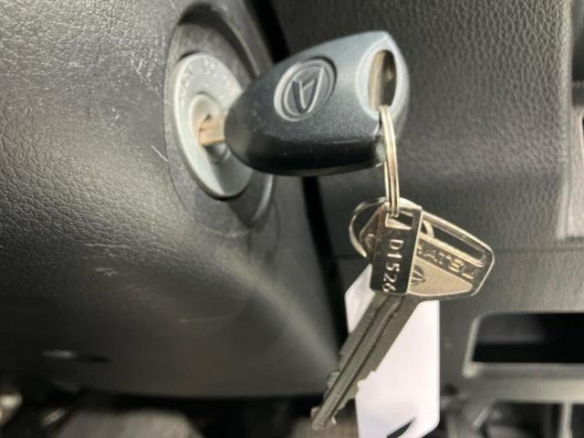 ハイゼットトラック ハイルーフ　新品タイヤ／保証書／ＡＢＳ／エアバッグ　運転席／パワーウインドウ／キーレスエントリー／パワーステアリング／ワンオーナー／マニュアルエアコン／定期点検記録簿／ユーザー買取車／アクセサリーソケット（14枚目）