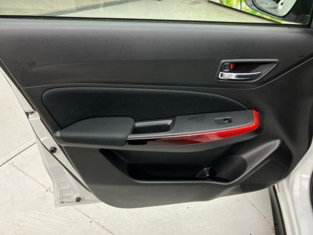 スイフトスポーツ スポーツ　保証書／社外　ＳＤナビ／シートヒーター／ドライブレコーダー　社外／ヘッドランプ　ＬＥＤ／Ｂｌｕｅｔｏｏｔｈ接続／ＥＴＣ／ＥＢＤ付ＡＢＳ／横滑り防止装置／セーフティサポート（スズキ）／バックモニター（19枚目）