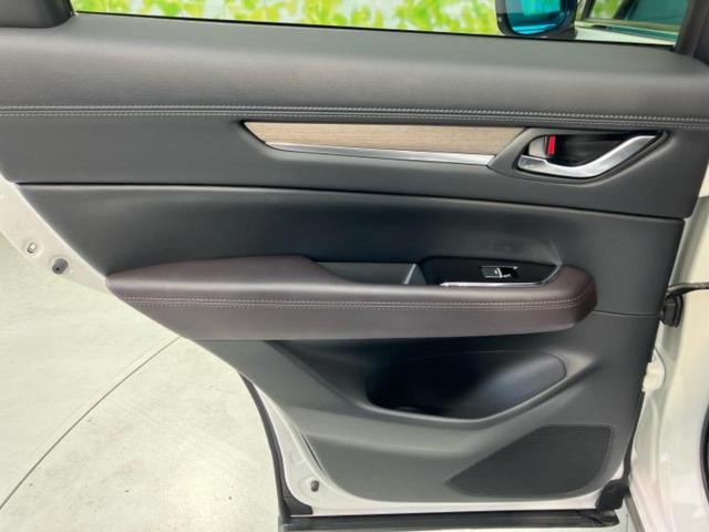 ＣＸ－５ ＸＤエクスクルーシブモード　新品タイヤ／保証書／純正　ＳＤナビ／衝突安全装置／シートヒーター／全方位モニター／車線逸脱防止支援システム／シート　合皮／電動バックドア／ヘッドランプ　ＬＥＤ／ＵＳＢジャック　衝突被害軽減システム（20枚目）