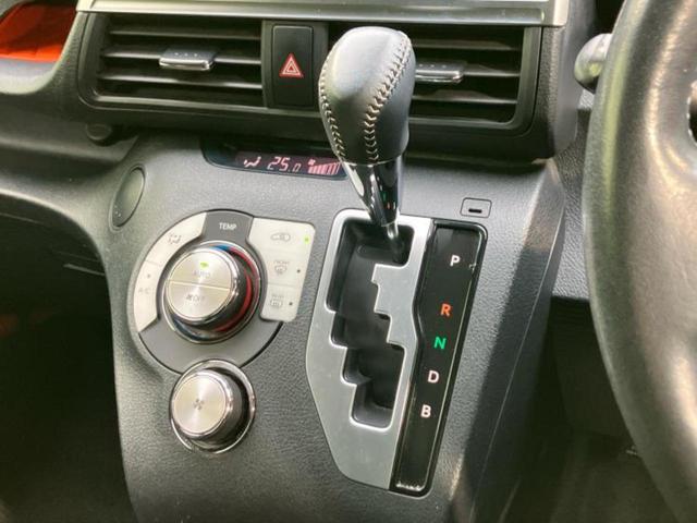 シエンタ ハイブリッドGクエロ 保証書/純正 SDナビ/衝突安全装置/両側電動スライドドア/パノラミックビューモニター/車線逸脱防止支援システム/ドライブレコーダー 純正/ヘッドランプ LED/USBジャック 衝突被害軽減システム(26枚目)