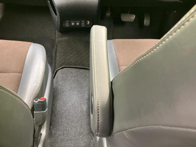 シエンタ ハイブリッドGクエロ 保証書/純正 SDナビ/衝突安全装置/両側電動スライドドア/パノラミックビューモニター/車線逸脱防止支援システム/ドライブレコーダー 純正/ヘッドランプ LED/USBジャック 衝突被害軽減システム(35枚目)