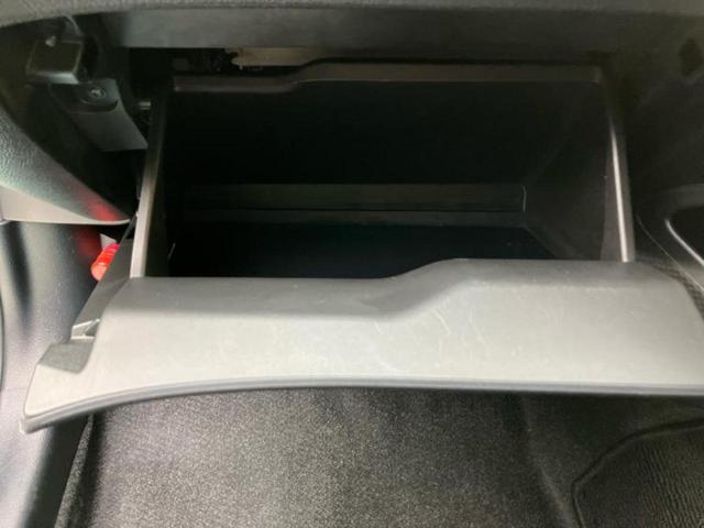 シエンタ ハイブリッドGクエロ 保証書/純正 SDナビ/衝突安全装置/両側電動スライドドア/パノラミックビューモニター/車線逸脱防止支援システム/ドライブレコーダー 純正/ヘッドランプ LED/USBジャック 衝突被害軽減システム(39枚目)