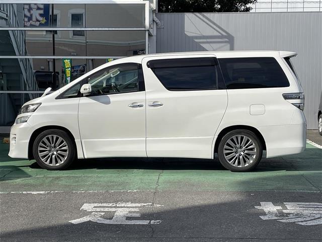 ヴェルファイア ２．４Ｚ　ゴールデンアイズ　パワーリヤゲート　地デジフルセグ　Ｂカメラ　横滑防止装置　キーレスエントリー　ナビ＆ＴＶ　ＥＴＣ車載器　１オーナー　リアエアコン　オートエアコン　ＤＶＤ再生機能　パワーウィンドウ　エアロ　ＨＤＤナビ（7枚目）