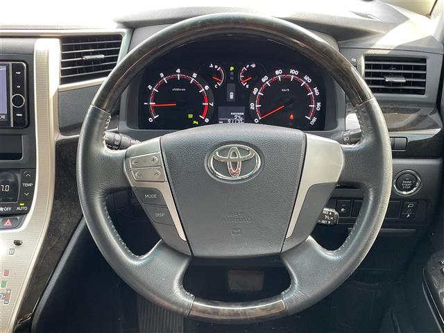 ヴェルファイア ２．４Ｚ　ゴールデンアイズ　パワーリヤゲート　地デジフルセグ　Ｂカメラ　横滑防止装置　キーレスエントリー　ナビ＆ＴＶ　ＥＴＣ車載器　１オーナー　リアエアコン　オートエアコン　ＤＶＤ再生機能　パワーウィンドウ　エアロ　ＨＤＤナビ（9枚目）