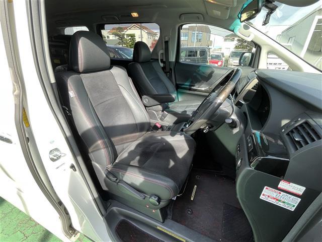 ヴェルファイア ２．４Ｚ　ゴールデンアイズ　パワーリヤゲート　地デジフルセグ　Ｂカメラ　横滑防止装置　キーレスエントリー　ナビ＆ＴＶ　ＥＴＣ車載器　１オーナー　リアエアコン　オートエアコン　ＤＶＤ再生機能　パワーウィンドウ　エアロ　ＨＤＤナビ（34枚目）