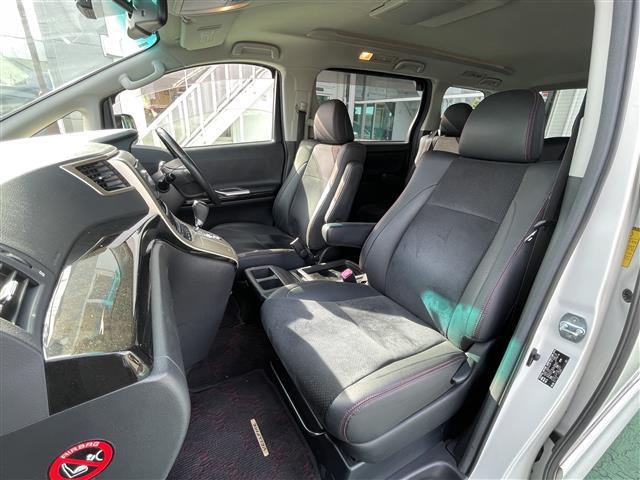 ヴェルファイア ２．４Ｚ　ゴールデンアイズ　パワーリヤゲート　地デジフルセグ　Ｂカメラ　横滑防止装置　キーレスエントリー　ナビ＆ＴＶ　ＥＴＣ車載器　１オーナー　リアエアコン　オートエアコン　ＤＶＤ再生機能　パワーウィンドウ　エアロ　ＨＤＤナビ（36枚目）