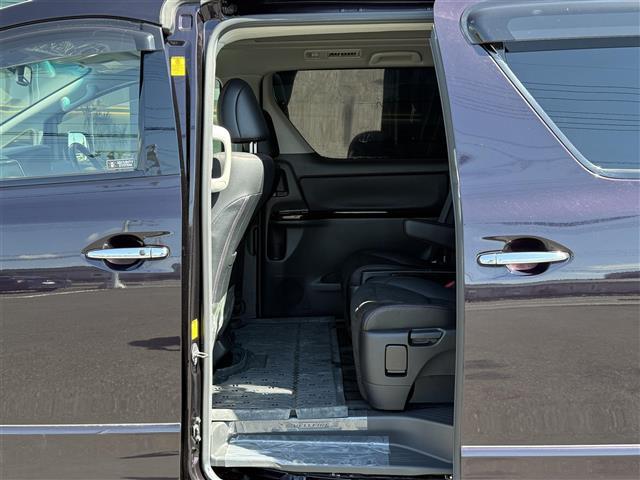 ヴェルファイア 2.4Z ゴールデンアイズII クリソナ AUTOライト リヤカメラ BLUETOOTH ETC付 DVD再生機能 ナビTV サイドエアバッグ デュアルエアコン ワンオーナー車 オートクルーズコントロール 地デジフルセグ オットマン(20枚目)