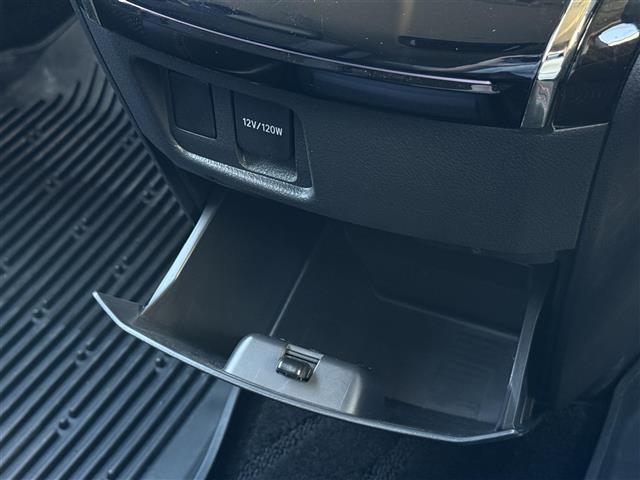 ヴェルファイア 2.4Z ゴールデンアイズII クリソナ AUTOライト リヤカメラ BLUETOOTH ETC付 DVD再生機能 ナビTV サイドエアバッグ デュアルエアコン ワンオーナー車 オートクルーズコントロール 地デジフルセグ オットマン(40枚目)