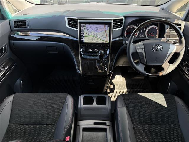 ヴェルファイア 2.4Z ゴールデンアイズII クリソナ AUTOライト リヤカメラ BLUETOOTH ETC付 DVD再生機能 ナビTV サイドエアバッグ デュアルエアコン ワンオーナー車 オートクルーズコントロール 地デジフルセグ オットマン(42枚目)