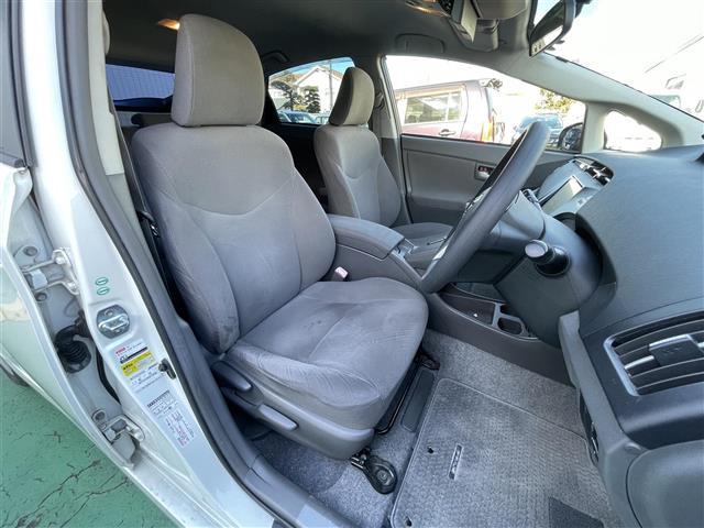 プリウス Sツーリングセレクション アイドリングST スマキ- Bカメ 地デジフルセグ サイドエアバッグ Aライト キーレス Wエアバック LEDランプ 横滑り防止機能 パワステ エアB TVナビ AUTOエアコン ABS ETC装着車(28枚目)