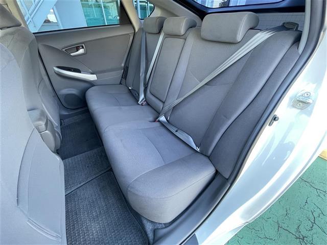 プリウス Sツーリングセレクション アイドリングST スマキ- Bカメ 地デジフルセグ サイドエアバッグ Aライト キーレス Wエアバック LEDランプ 横滑り防止機能 パワステ エアB TVナビ AUTOエアコン ABS ETC装着車(33枚目)