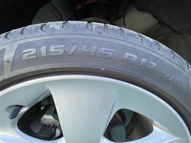 プリウス Sツーリングセレクション アイドリングST スマキ- Bカメ 地デジフルセグ サイドエアバッグ Aライト キーレス Wエアバック LEDランプ 横滑り防止機能 パワステ エアB TVナビ AUTOエアコン ABS ETC装着車(40枚目)