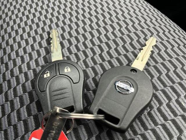 マーチ Ｓ　保証書／ディスプレイオーディオ／ＥＢＤ付ＡＢＳ／エアバッグ　運転席／エアバッグ　助手席／パワーウインドウ／キーレスエントリー／パワーステアリング／ワンオーナー／マニュアルエアコン／定期点検記録簿（22枚目）