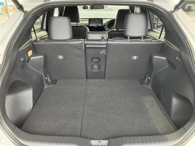 ヤリスクロス ハイブリッドＺ　モデリスタエアロ／保証書／ディスプレイオーディオ＋ナビ／衝突安全装置／シートヒーター／パノラミックビューモニター／車線逸脱防止支援システム／シート　ハーフレザー／ドライブレコーダー　前後　全周囲カメラ（8枚目）