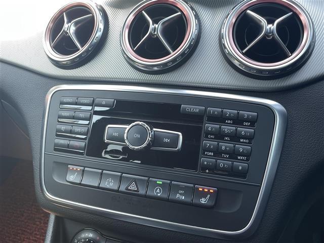 ＧＬＡクラス ＧＬＡ１８０　キーレスゴー　レーダーセーフティＰＫＧ　純正ナビ　バックカメラ　フルセグＴＶ　Ｂｌｕｅｔｏｏｔｈ　ＥＴＣ　ドライブレコーダー　ＡＣＣ　電動リアゲート　シートヒーター　ハーフレザーシート　キセノンライト（20枚目）