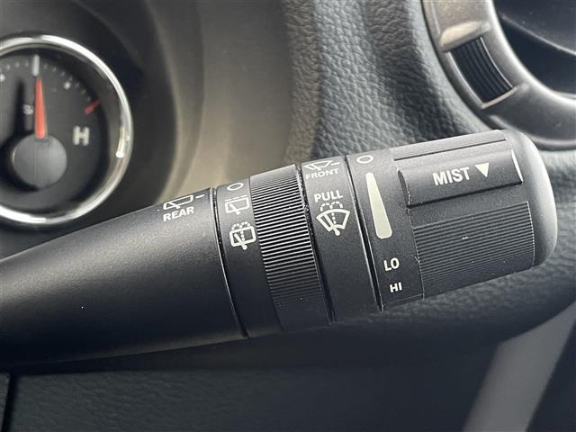 ジープ・ラングラーアンリミテッド スポーツ　社外ＳＤナビ　バックカメラ　フルセグＴＶ　Ｂｌｕｅｔｏｏｔｈ　純正１７インチアルミ　サイドカメラ　クルーズコントロール　ハロゲンヘッドライト　フォグライト　ＯＰフューエルキャップ　ＥＴＣ　背面タイヤ（12枚目）