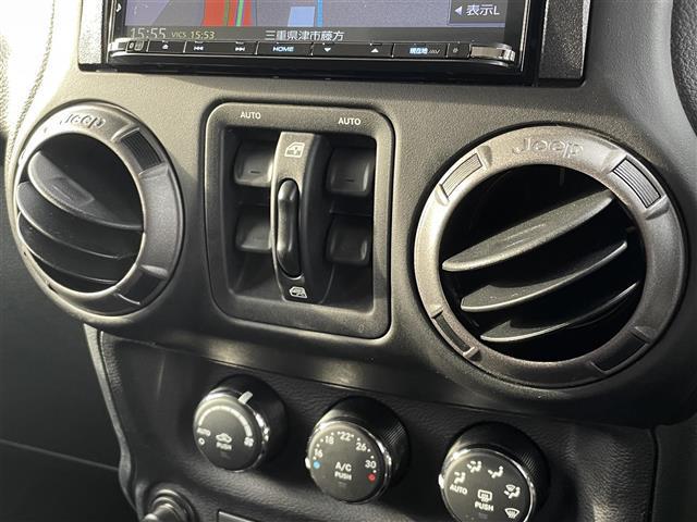 ジープ・ラングラーアンリミテッド スポーツ　社外ＳＤナビ　バックカメラ　フルセグＴＶ　Ｂｌｕｅｔｏｏｔｈ　純正１７インチアルミ　サイドカメラ　クルーズコントロール　ハロゲンヘッドライト　フォグライト　ＯＰフューエルキャップ　ＥＴＣ　背面タイヤ（16枚目）