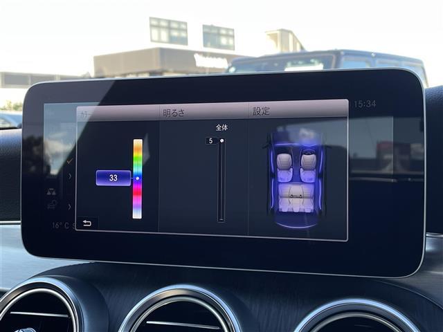 Ｃクラス クーペ　スポーツ　レザーＥＸＣ　ＰＫＧ　パノラミックスライディングルーフ　黒本革シート　ヘッドアップディスプレイ　エアバランス　パフュームアトマイザー　アンビエントライト　マルチビームＬＥＤヘッドライト　純正ナビ　フルセグＴＶ　バックカメラ（12枚目）