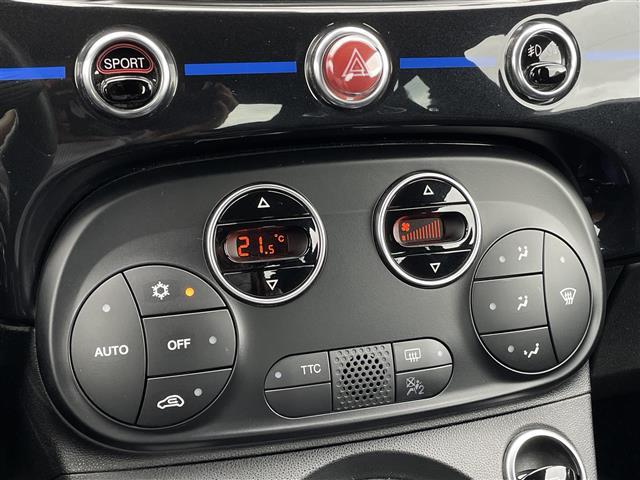 アバルト５９５ ベースグレード　２０台限定車　左ハンドル　５速マニュアル　レコードモンツァマフラー　ディスプレイオーディオ　ＡｐｐｌｅＣａｒＰｌａｙ　専用シート　専用１７インチアルミホイール　ネロスコルピオーネ／ブルポディオ（14枚目）