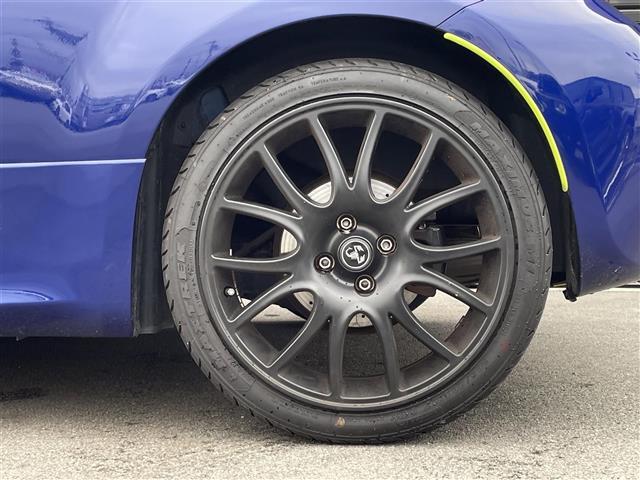 アバルト５９５ ベースグレード　２０台限定車　左ハンドル　５速マニュアル　レコードモンツァマフラー　ディスプレイオーディオ　ＡｐｐｌｅＣａｒＰｌａｙ　専用シート　専用１７インチアルミホイール　ネロスコルピオーネ／ブルポディオ（41枚目）