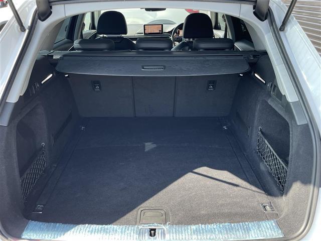 A4アバント 40TFSI マイスターシュトュック マトリクスLED バーチャルCP ACC アシスタンスPKG パーシャルレザー アウディプレセンス MMIナビ フルセグTV シートヒーター パワーシート フット機能付リアゲート 純正18インチアルミ(45枚目)