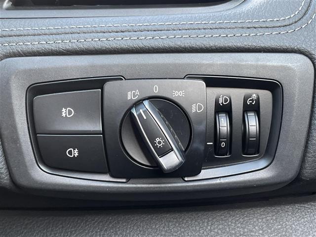 ２シリーズ ２１８ｄグランツアラー　ラグジュアリー　コンフォートアクセス　インテリジェントセーフティ　純正ナビ　バックカメラ　Ｂｌｕｅｔｏｏｔｈ　ＥＴＣ　純正１７インチアルミ　ブラックルーフレール　黒革シート　パワーシート　シートヒーター　ＬＥＤヘッド（13枚目）