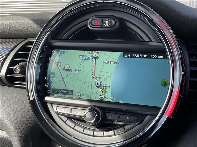 ＭＩＮＩ ジョンクーパーワークス　純正１８ＡＷ　中期　ＨＵＤ　電子シフト　ＡＣＣ　タッチ操作可能純正ナビ　バックカメラ　ミラー型ＥＴＣ　シートヒーター　ＬＥＤヘッドライト　レベルグリーン　専用レッドキャリパー　前後ドライブレコーダー（15枚目）
