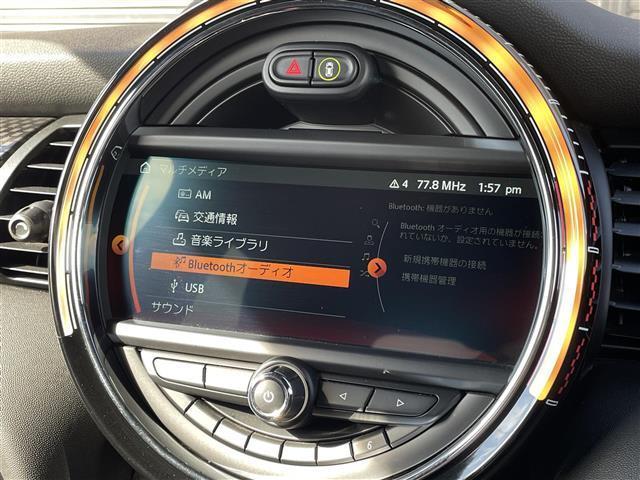 ＭＩＮＩ ジョンクーパーワークス　純正１８ＡＷ　中期　ＨＵＤ　電子シフト　ＡＣＣ　タッチ操作可能純正ナビ　バックカメラ　ミラー型ＥＴＣ　シートヒーター　ＬＥＤヘッドライト　レベルグリーン　専用レッドキャリパー　前後ドライブレコーダー（17枚目）