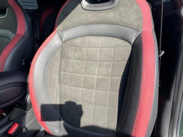 ＭＩＮＩ ジョンクーパーワークス　純正１８ＡＷ　中期　ＨＵＤ　電子シフト　ＡＣＣ　タッチ操作可能純正ナビ　バックカメラ　ミラー型ＥＴＣ　シートヒーター　ＬＥＤヘッドライト　レベルグリーン　専用レッドキャリパー　前後ドライブレコーダー（36枚目）