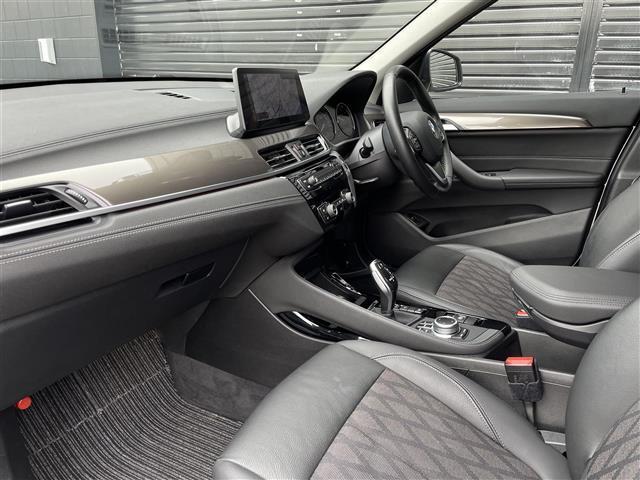 現在ＬＩＢＥＲＡＬＡでは輸入車国産車問わず買取強化中！乗らないお車の査定、お乗り換えのご相談！この機会を是非ご利用ください。