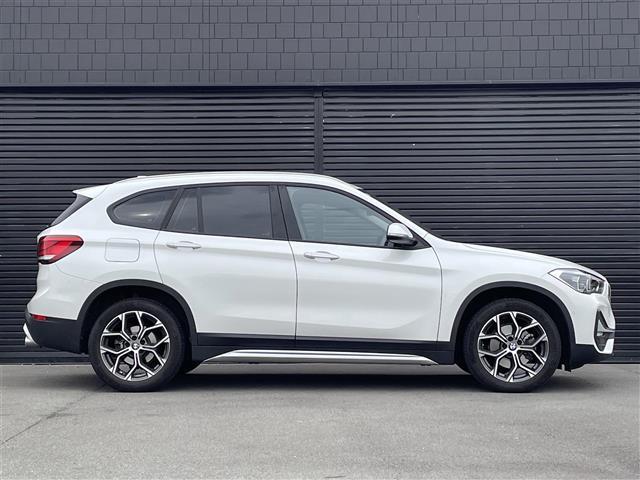 ＬＩＢＥＲＡＬＡでは多種多様の車種をご用意させていただいております。お客様がご納得いくまで、そのお車の持つ特性を五感すべてで感じ取っていただける場をご提供します。