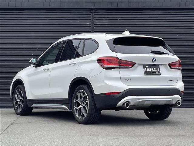 ご遠方の場合でも、下取り車両の金額を概算でお出しすることは可能でございます。車検証をお手元に、走行距離をご確認の上お問い合わせくださいませ。